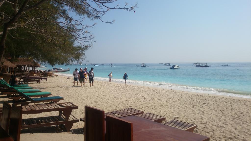 Deja Vu Hotel Gili Trawangan Exterior photo